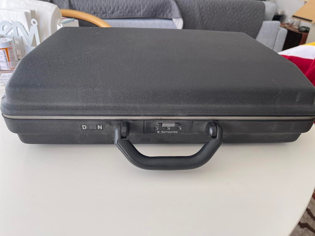 Étui de fixation Samsonite, Envoi, Utilisé