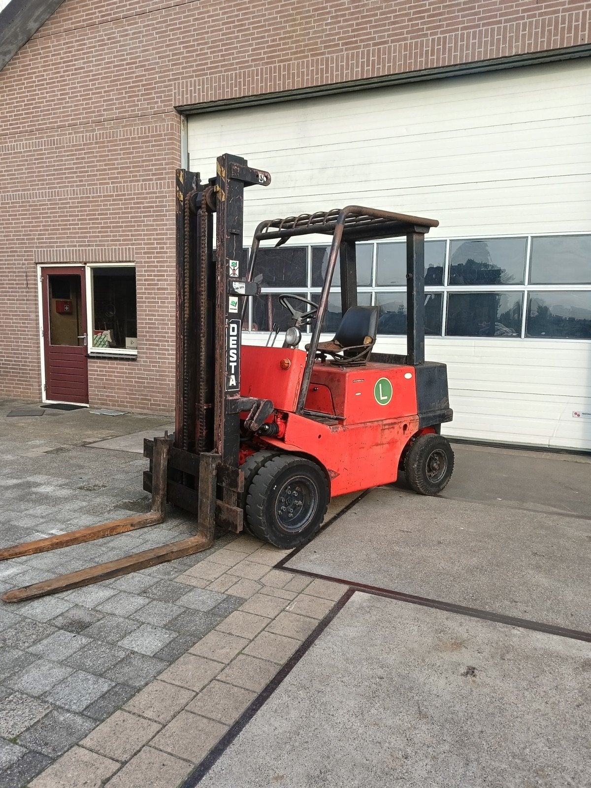 Desta heftruck 3,2t diesel, Ophalen