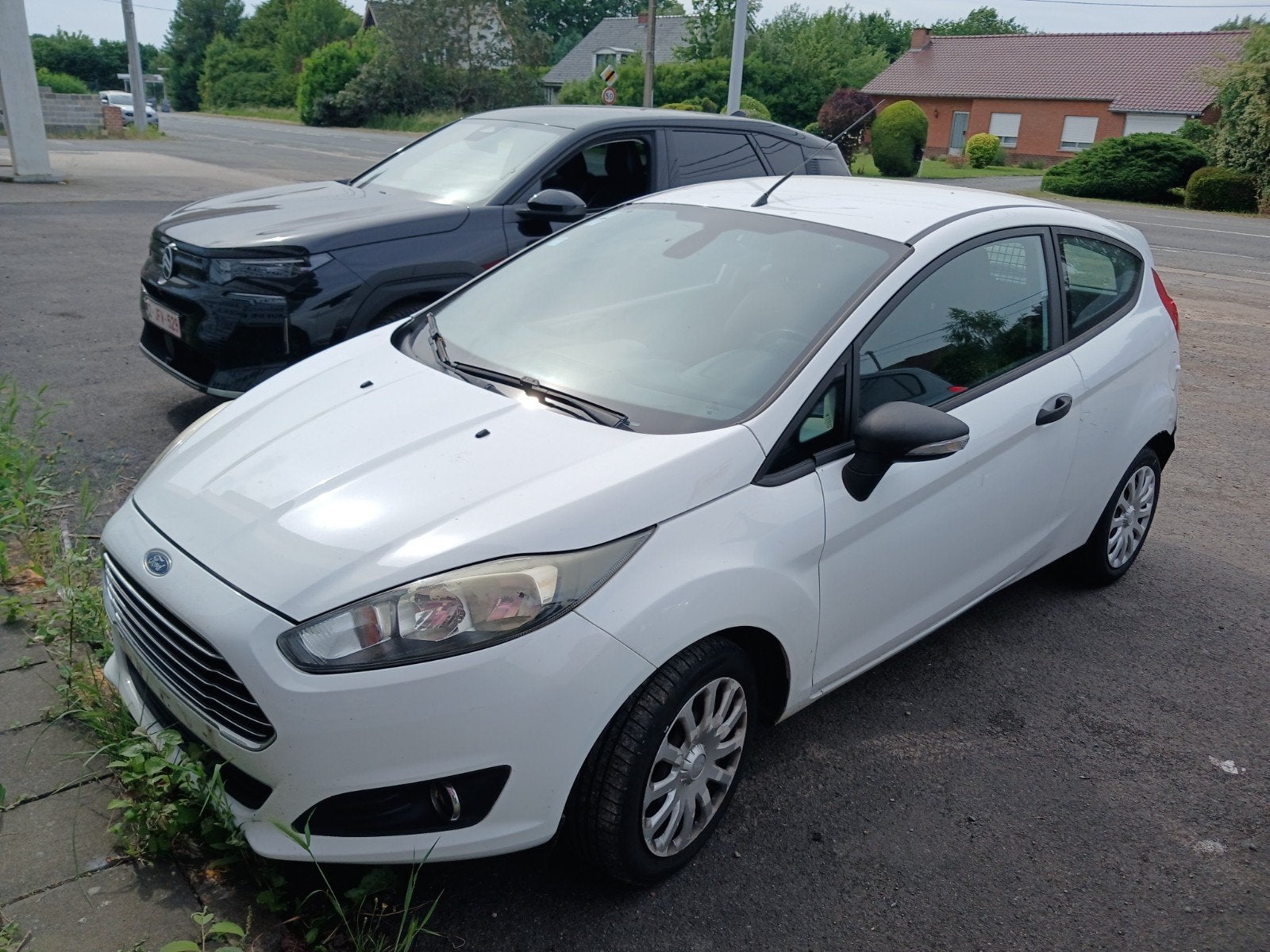 bon eta 2 PLACE 0488121180, Auto's, Ford, Voorwielaandrijving, Stof, 4 cilinders, Wit