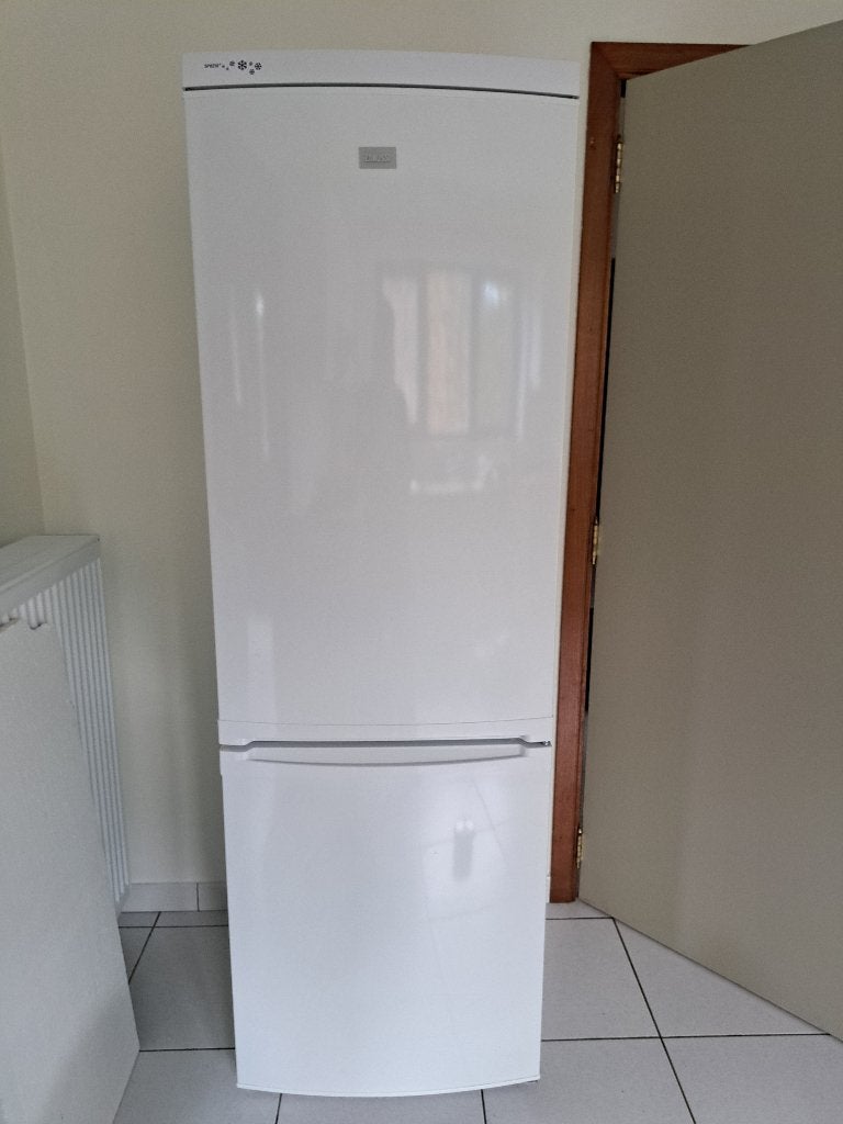Koelkast met vriesvakken zanussi, Elektronische apparatuur, Ophalen, 100 tot 150 liter, 160 cm of meer, Zo goed als nieuw