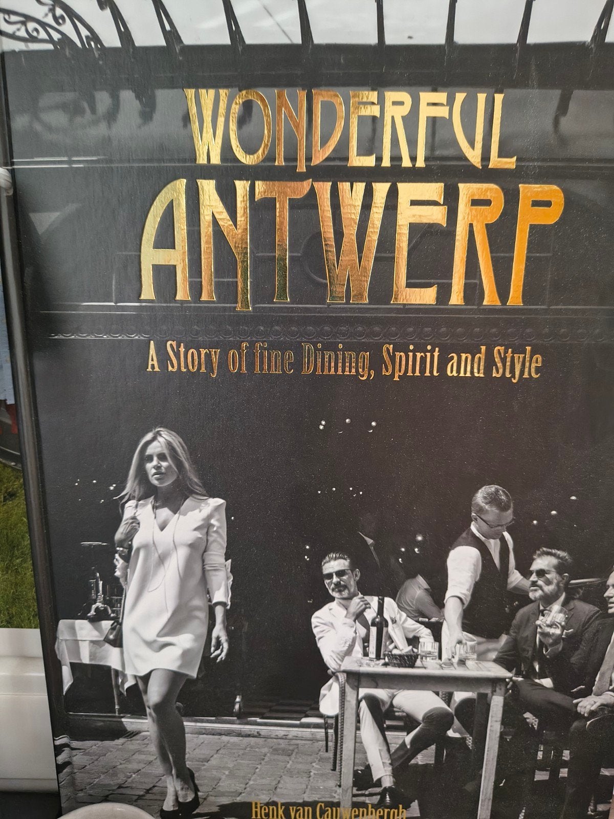 Wonderful antwerp, Ophalen
