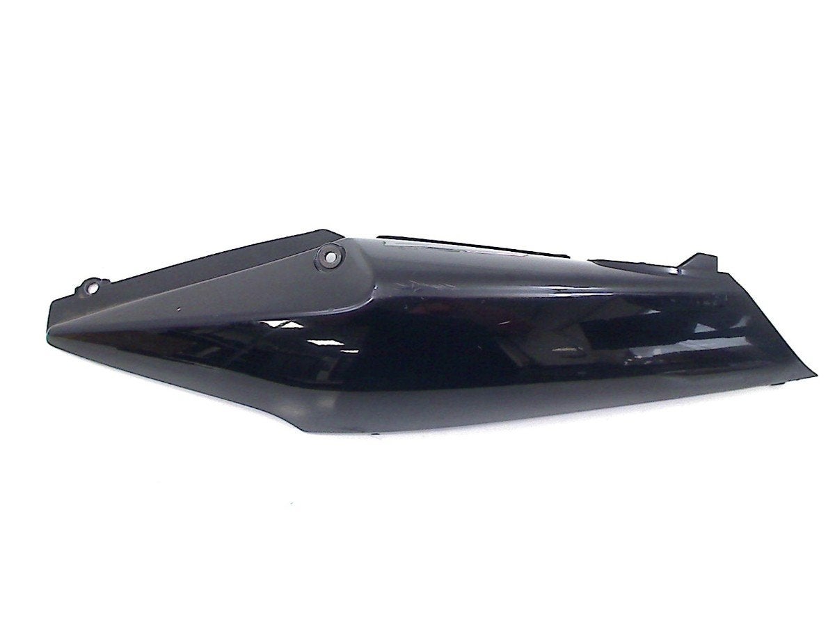 QUEUE DE CARENAGE DROIT Honda CBF 500 (77320-MERA-D000), Dhr. S. di Majo, Utilisé, Info@cama-motorparts.nl, P.J. Troelstraweg 8 8
3144 CX  MAASSLUIS, NL