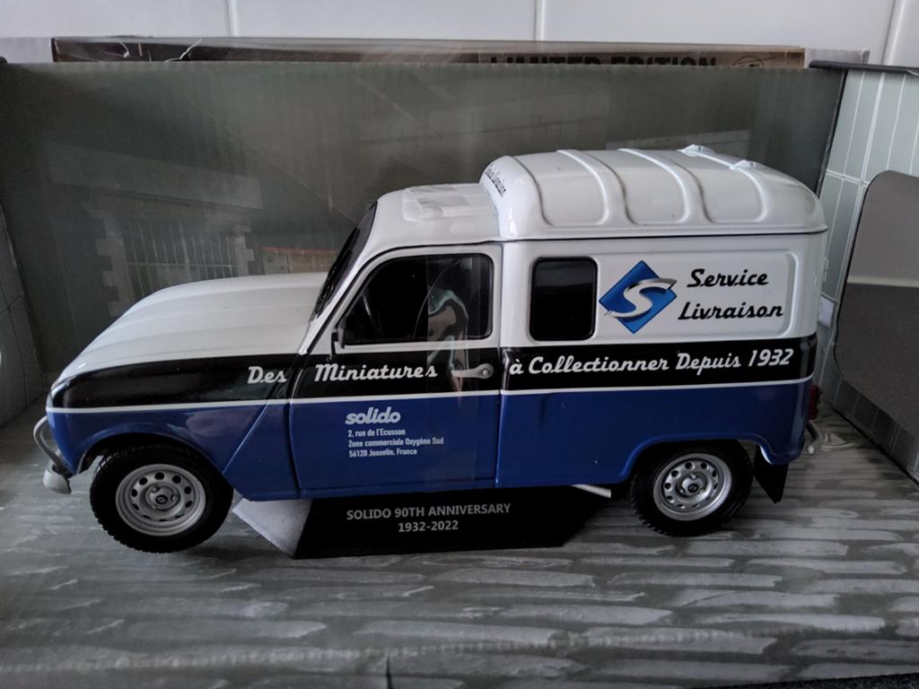 Renault R4 90 Anniversary Edition., Hobby & Loisirs créatifs, Voitures miniatures | 1:18, Enlèvement ou Envoi, Solido