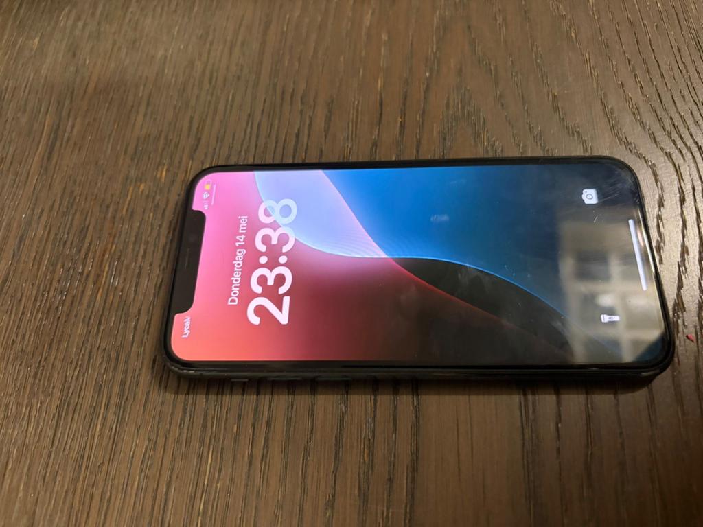 Iphone 11 PRO grijs  74% batterij 64gb, Telecommunicatie, Mobiele telefoons | Apple iPhone, Ophalen, IPhone 11, Zo goed als nieuw