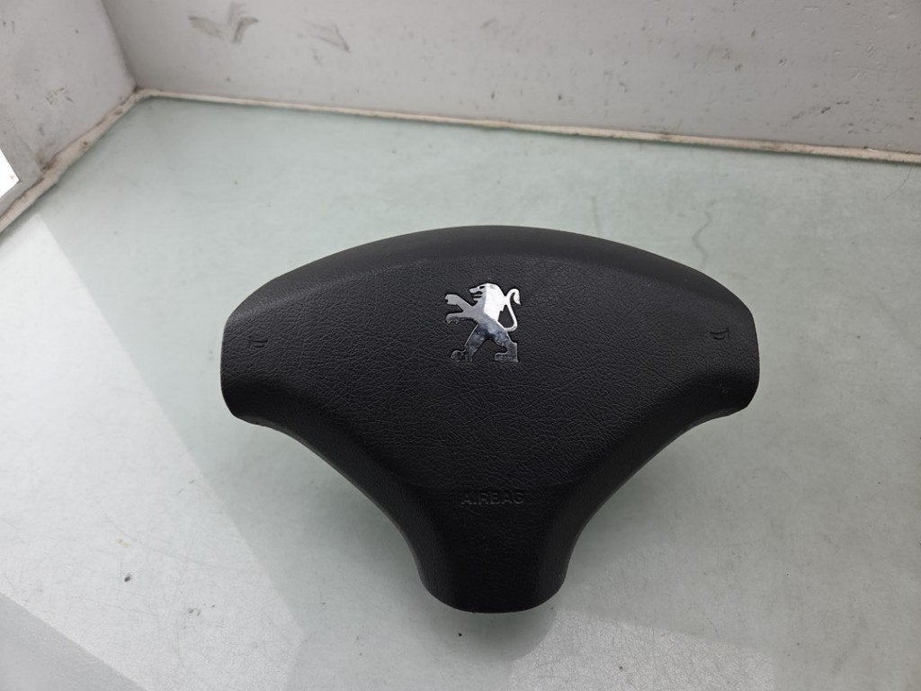 AIRBAG VOLANT 5008 I (0A / 0E) (|4112PF|96845302ZE|), Kontakt-peugeot@peugeot.com, Utilisé, Peugeot Deutschland GmbH, Bahnhofsplatz
65423  Rüsselsheim, DE