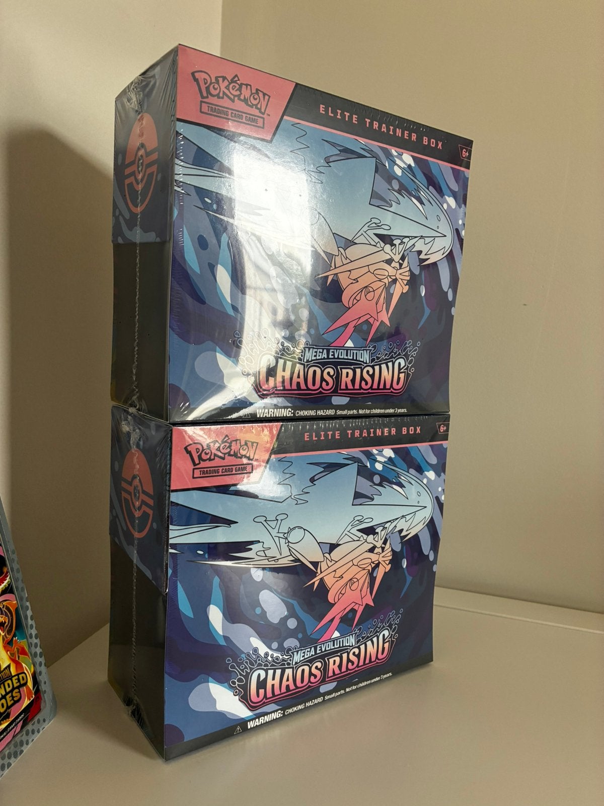 Chaos Rising ETB 2x Pokémon, Hobby & Loisirs créatifs, Jeux de cartes à collectionner | Magic the Gathering, Enlèvement, Comme neuf