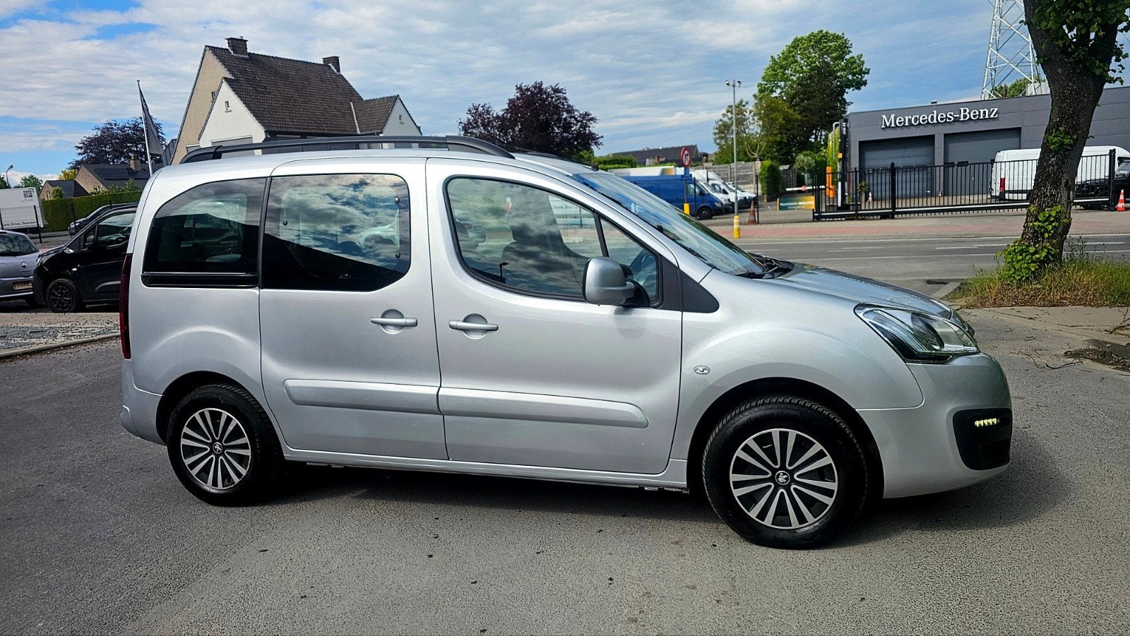 Peugeot Partner 1.6L Benzin/Euro6/Bj 2015/130.000Km/Airco/, Auto's, Peugeot, 4 cilinders, 72 kW, Bedrijf, https://public.car-pass.be/vhr/02e09085-238e-4e22-a5ac-f88f096ec570