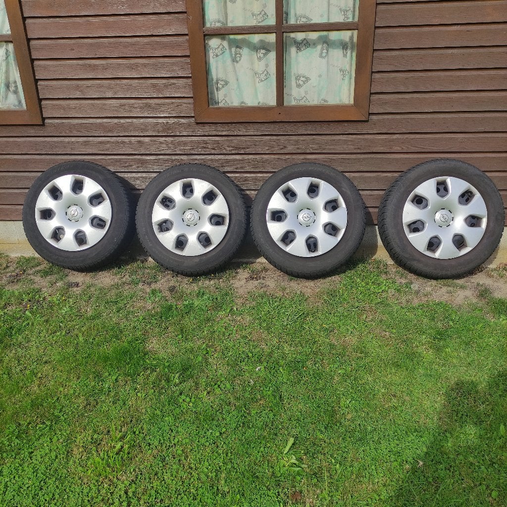 winterbanden met stalen velg en wieldeksel, Auto-onderdelen, Ophalen, Gebruikt, 16 inch, Banden en Velgen