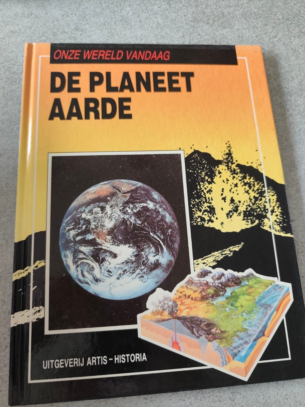De planeet aarde., Livres, Enlèvement ou Envoi, Comme neuf, Autres sujets/thèmes, Arrière-plan et information