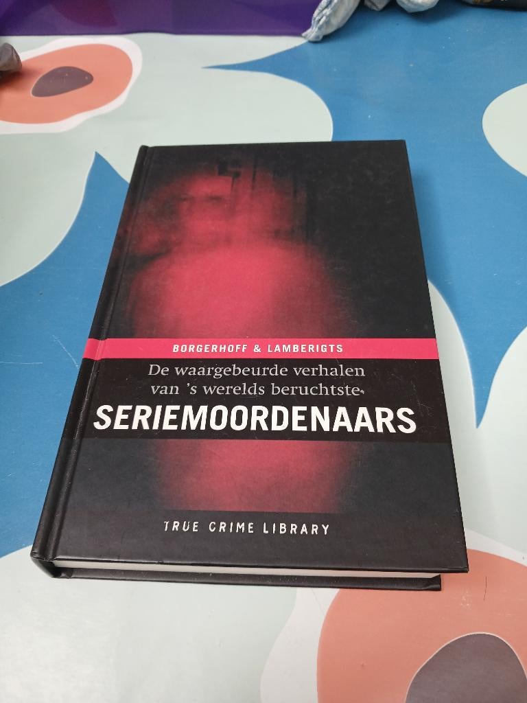 Seriemoordenaars, Boeken, Ophalen, Zo goed als nieuw, Overige onderwerpen