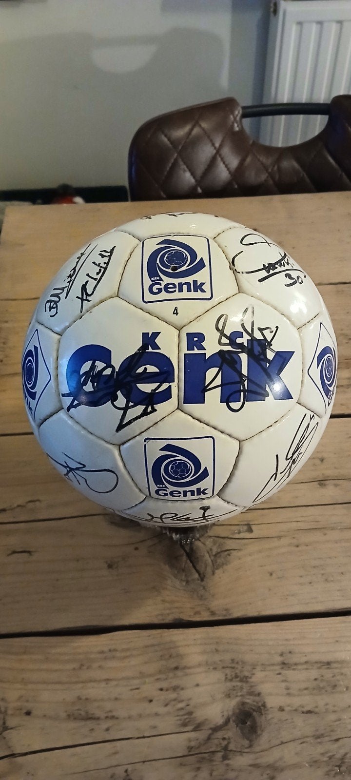 Gesigneerde KRC Genk bal '02-'03, Enlèvement ou Envoi, Ballon