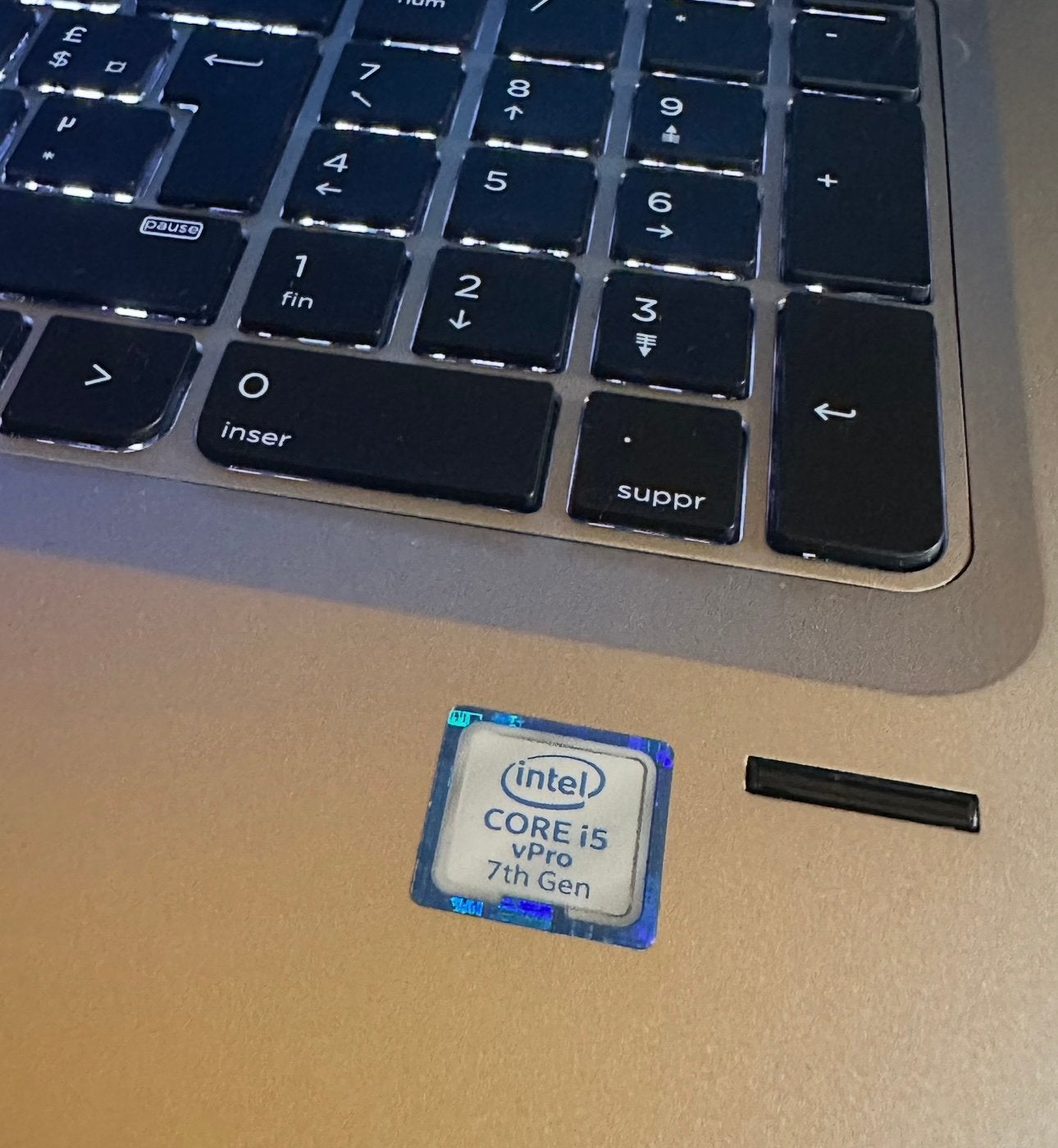Mooie 15.6”Full Hd Hp/i5-7300/12gb ddr4/256gb ssd/Win 11pro, Computers en Software, Laptop-opladers, Ophalen, Zo goed als nieuw