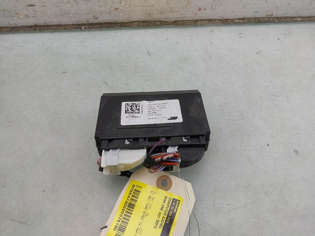 COMPUTER KACHEL Mini Mini (F56) (01-2013/10-2017), Gebruikt, Mini, Petuelring 130
80809  München, DE, Minikundenbetreuung@mini.de
