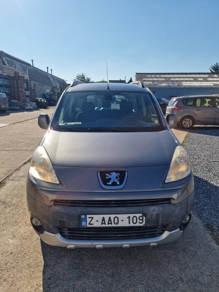 Peugeot Partner Tepee 1.6 HDi Confort FAP, Autos, Achat, 139 g/km, Entreprise, Noir