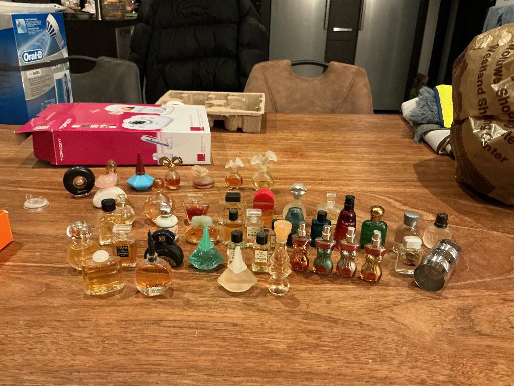 Miniature parfum luxe, Collections, Enlèvement, Comme neuf, Miniature