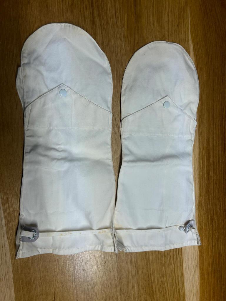 WWII - paire de gants blanc U.S. OU U.K. daté 1942, Verzamelen, Militaria | Tweede Wereldoorlog, Overige soorten, Overige typen