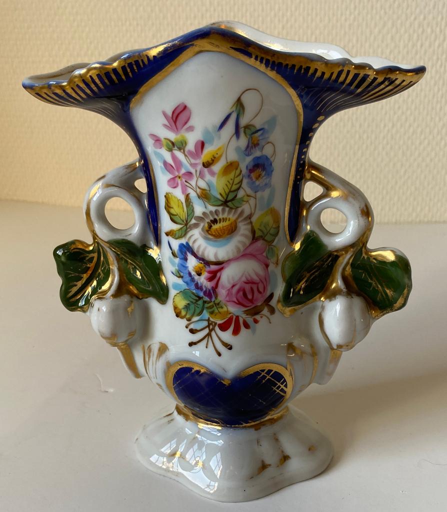 vaasje, vieux Bruxelles, porselein, Ophalen of Verzenden