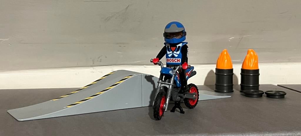 Playmobil - motorcross, Enlèvement