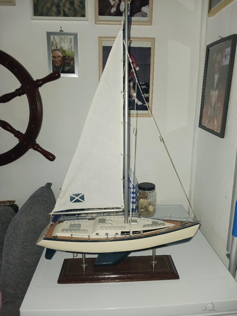 Bateau maquette, Enlèvement, Utilisé