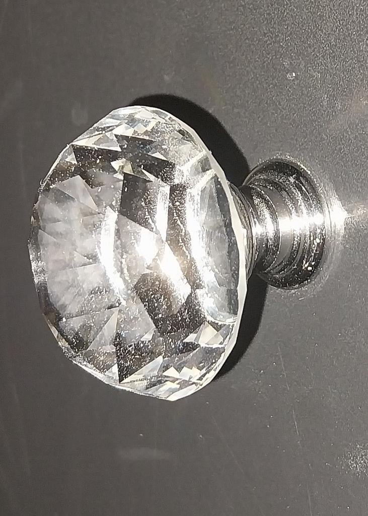 Lot de 12 poignées d'armoire "Diamant " impeccables, Enlèvement