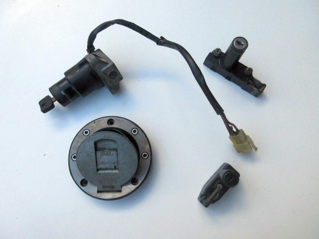 Yamaha FZ600 slotenset FZ 600 contactslot tankslot slot set, Ophalen of Verzenden, Gebruikt