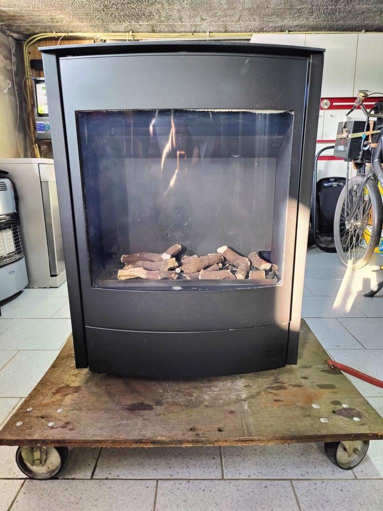 Gas stoof in heel goed staat, Huis en Inrichting, Kachels, Ophalen, Gas