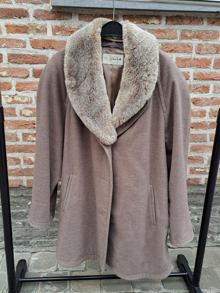 Winterjas met kraag in nepbont, Kleding | Dames, Ophalen of Verzenden, Zo goed als nieuw, Maat 42/44 (L), Beige