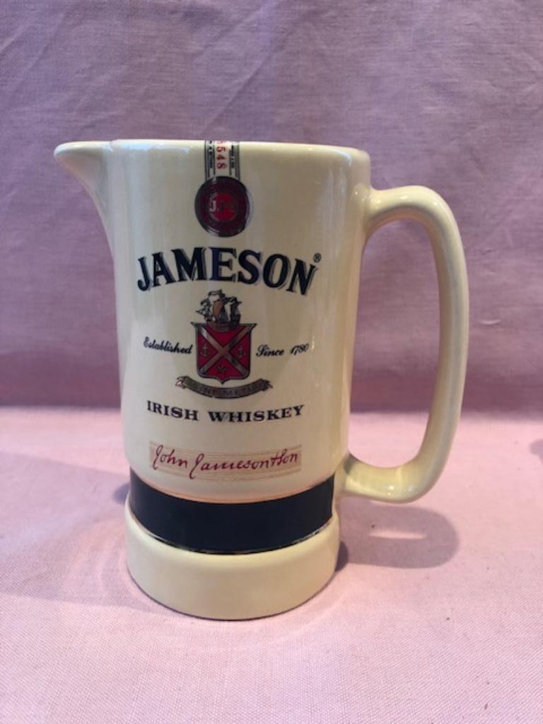 Jameson Irish Whiskey stenen kan groot beige, groene boord J, Verzamelen, Ophalen of Verzenden, Zo goed als nieuw, Gebruiksvoorwerp