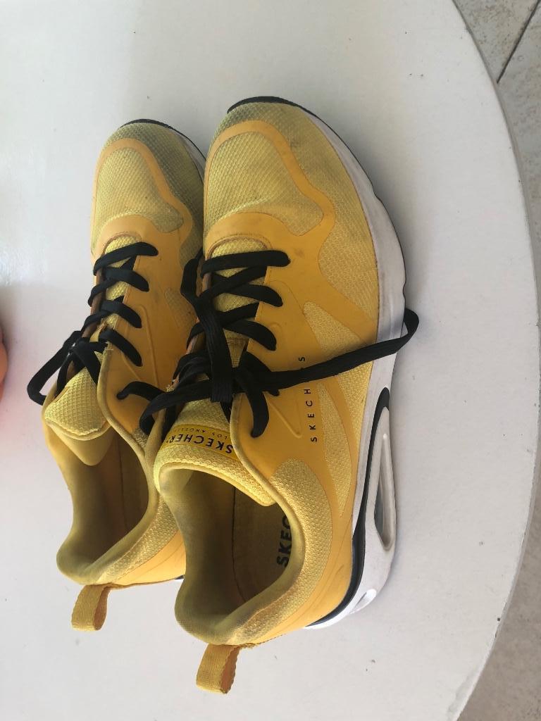 Sketchers maat 45, Ophalen