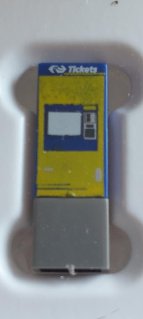 H0LK 0309 TICKETAUTOMATEN ALS SCENERY OF LADING 1/87, Hobby en Vrije tijd, Modeltreinen | H0, Nieuw, Overige typen, Gelijkstroom of Wisselstroom