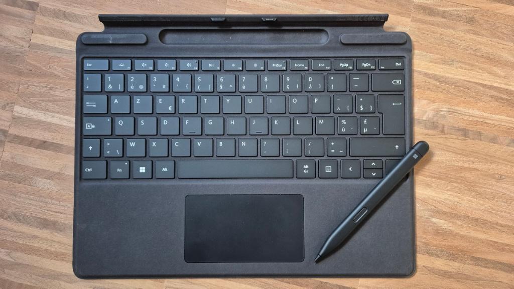 Microsoft Signature Keyboard en Surface Slim Pen 2 - AZERTY, Enlèvement ou Envoi, Azerty