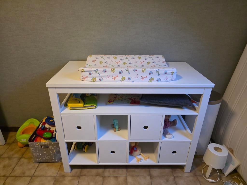 Kinderkamer: bed, commode, kleerkast, Enlèvement, Comme neuf, Commode