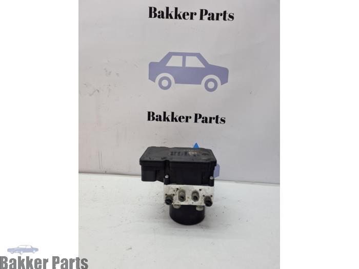 ABS Pomp van een Volvo V40, Gebruikt, -, -, Volvo