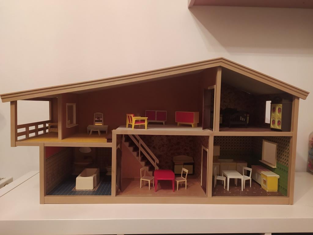 Origineel hanse poppenhuis+meubeltjes, Ophalen of Verzenden, Zo goed als nieuw, Poppenhuis