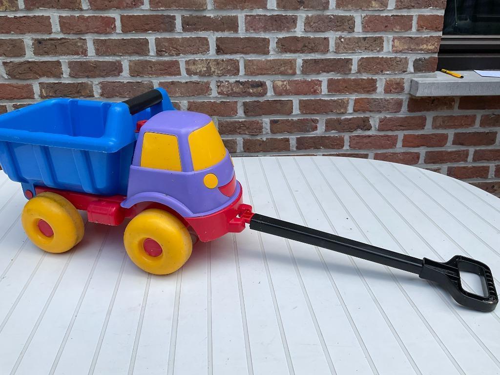 vrachtwagen met kipbak, Ophalen of Verzenden, Zo goed als nieuw