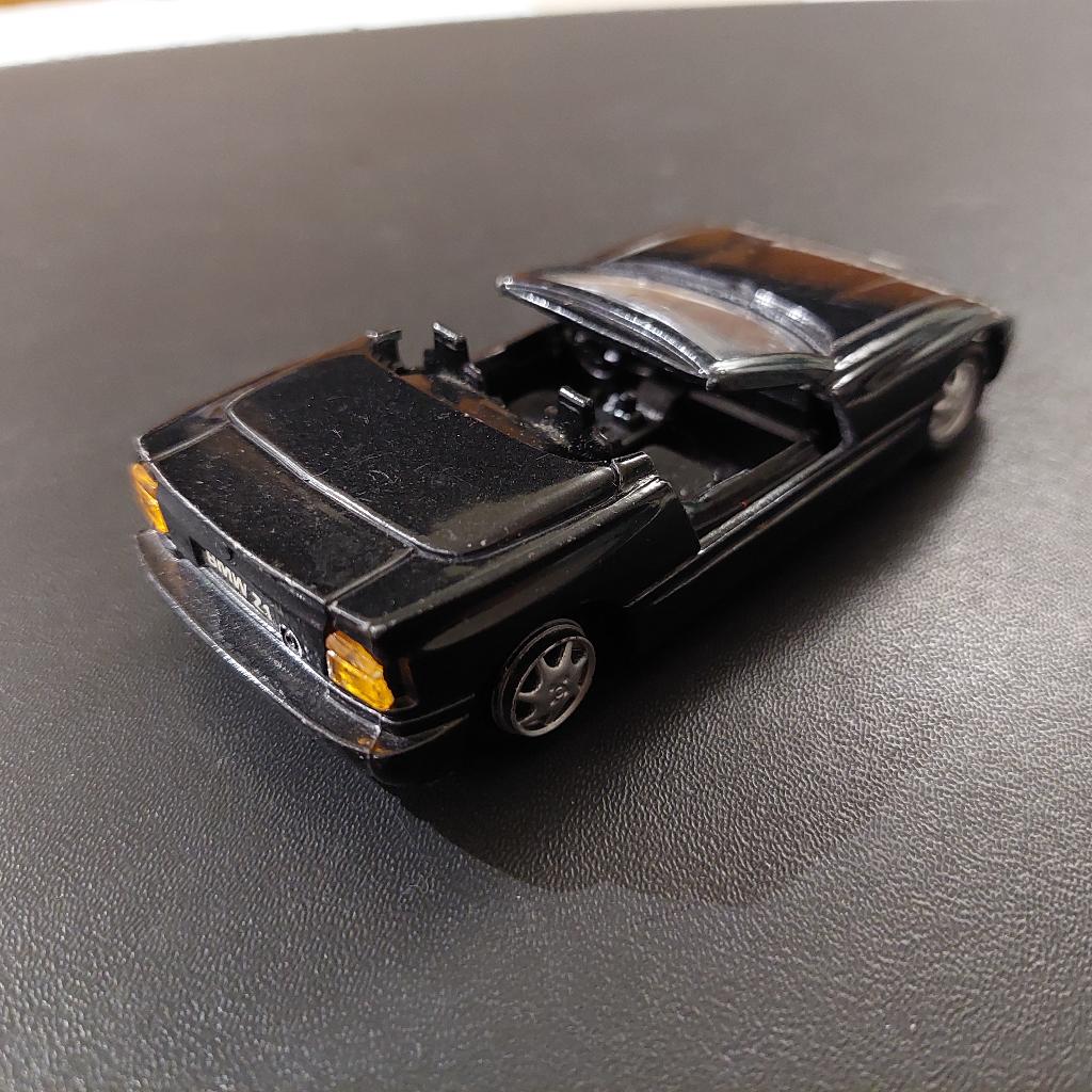 BMW Z 1 - maisto 1/36è, Enlèvement ou Envoi, Utilisé