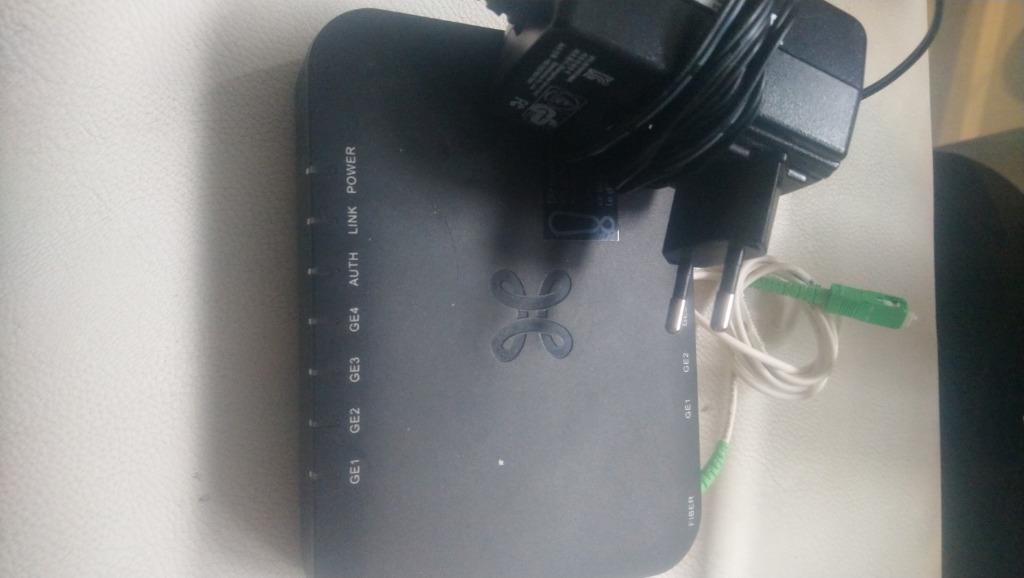 Proximus Gigabit v3, Computers en Software, Ophalen of Verzenden, Zo goed als nieuw