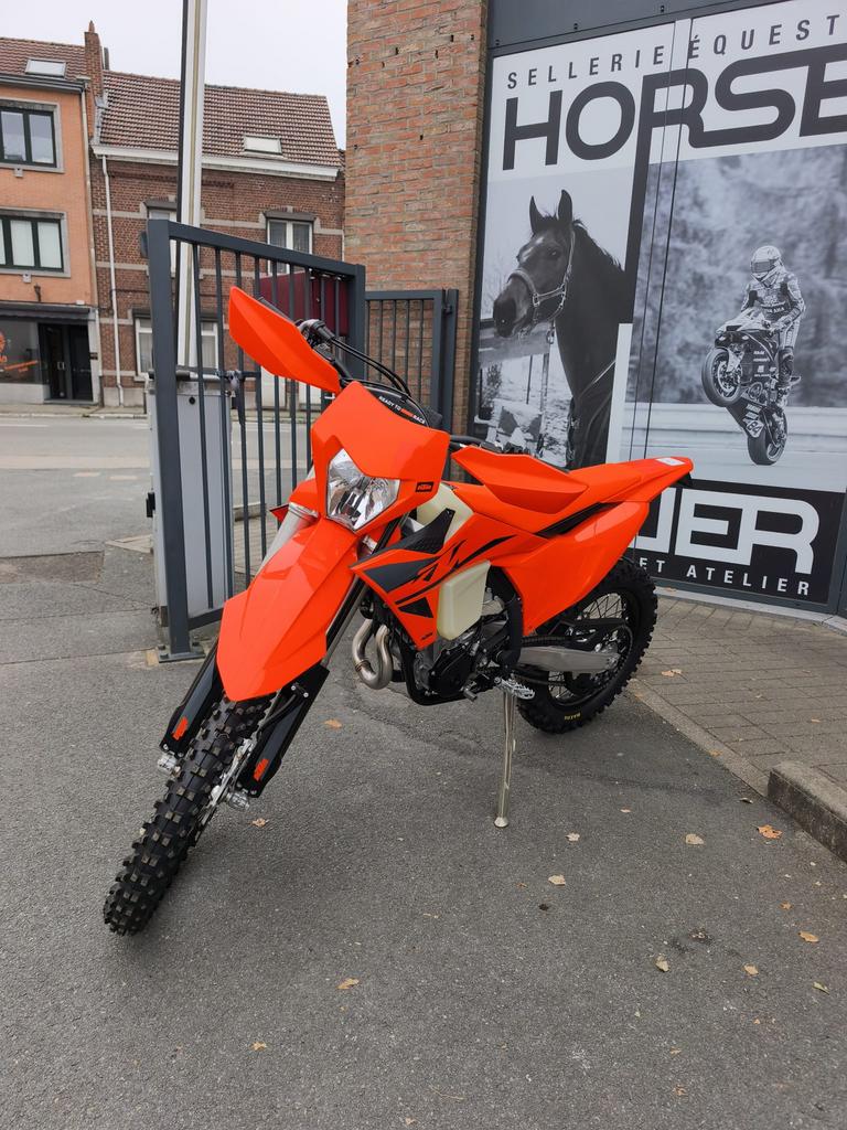 KTM 500 EXC-F 2025, Motos, Motos | KTM, Entreprise