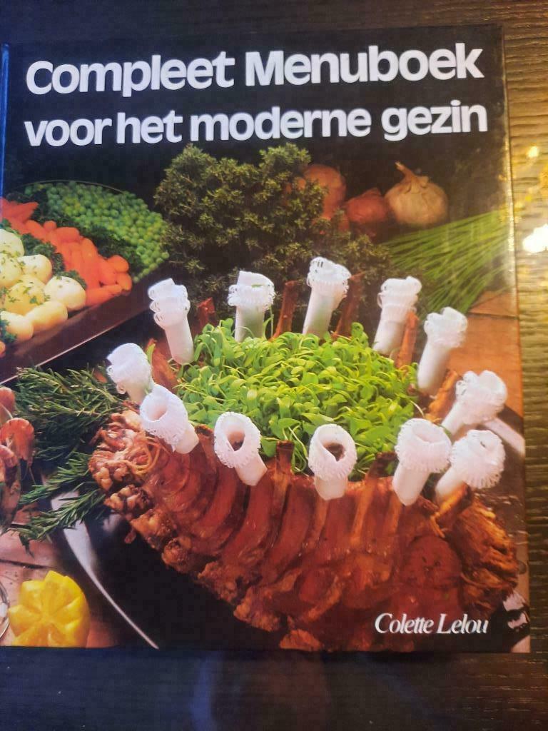 Compleet Menuboek voor het moderne gezin, Boeken, Kookboeken, Ophalen of Verzenden, Zo goed als nieuw