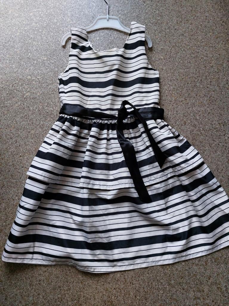 Vêtements pour enfant fille taille 116 robes à satin, Ophalen, Meisje