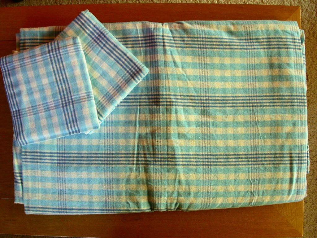Drap housse avec 2 taies en flanelle 2P, Enlèvement ou Envoi, Neuf, Une personne, Drap-housse ou Taie d'oreiller