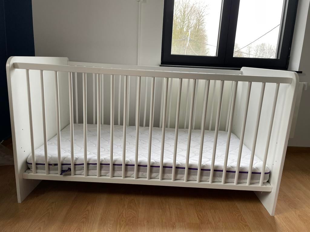 Meegroeibed + matras, Ophalen, Gebruikt