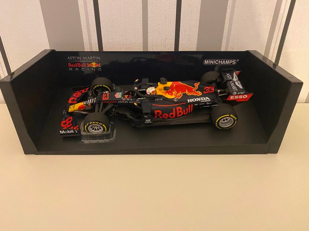 F1 red bull (2020 Max verstapen ) 1/18, Ophalen, Zo goed als nieuw
