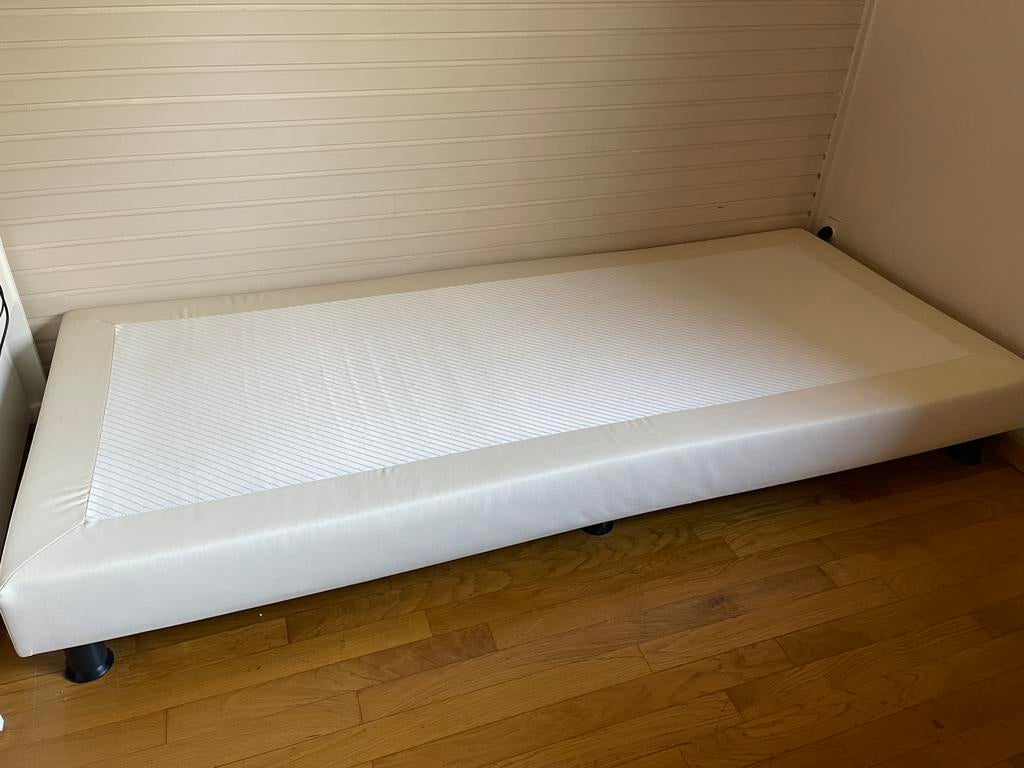 Boxspring (onderstel), Maison & Meubles, Chambre à coucher | Lits boxsprings, 90 cm, Enlèvement, 200 cm, Blanc