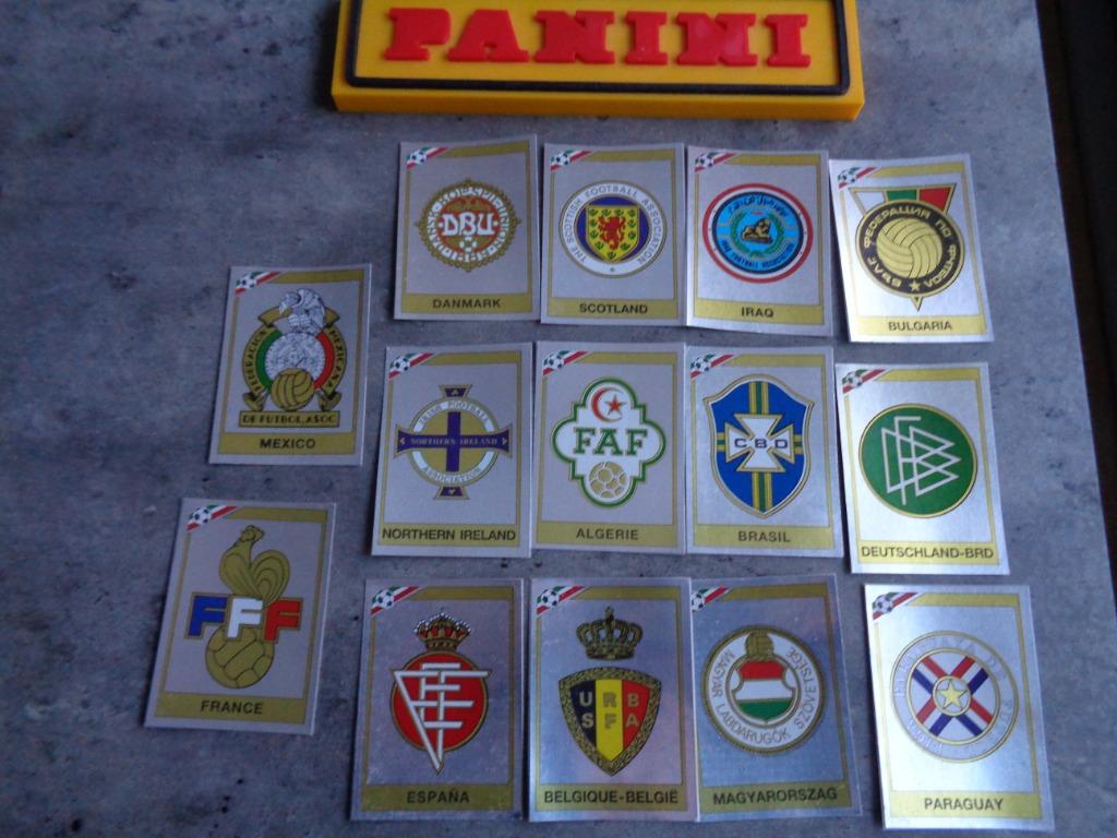 PANINI VOETBAL STICKERS WORLD CUP 86 WK EMBLEMEN 13X BADGES, Ophalen of Verzenden