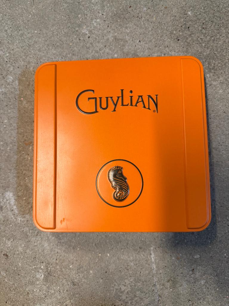 Boîte métallique Guylian, Collections, Boîte en métal, Enlèvement ou Envoi, Comme neuf