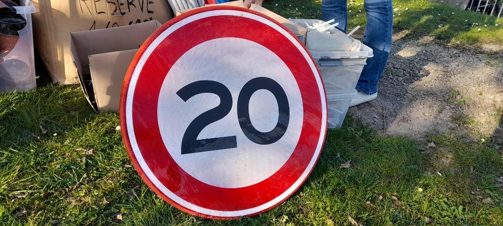Verkeersborden/werfborden, Doe-het-zelf en Bouw, Overige Doe-Het-Zelf en Bouw, Ophalen, Zo goed als nieuw