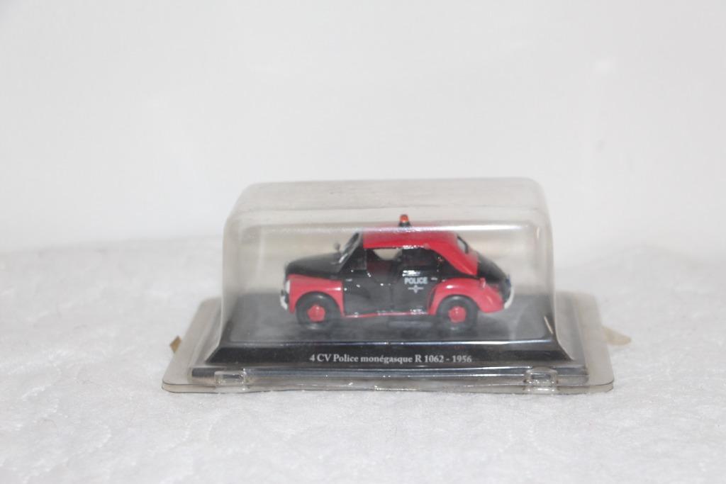 Voiture de collection sous coque plastique - 4 cv, Enlèvement, Comme neuf, Voiture