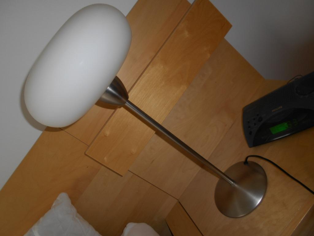 IKEA ..je RECHERCHE  cette  lampe a poser ...55cm, Ophalen, Zo goed als nieuw, Glas, 50 tot 75 cm