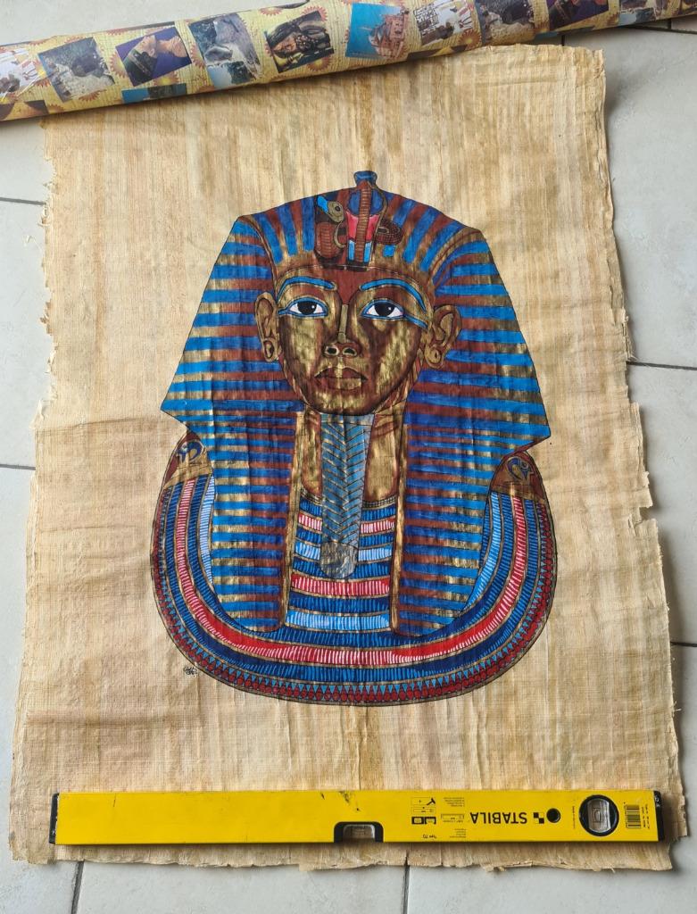 Gouden masker van Toetanchamon op papyrus (66 x 94 cm), Antiek en Kunst, Ophalen of Verzenden
